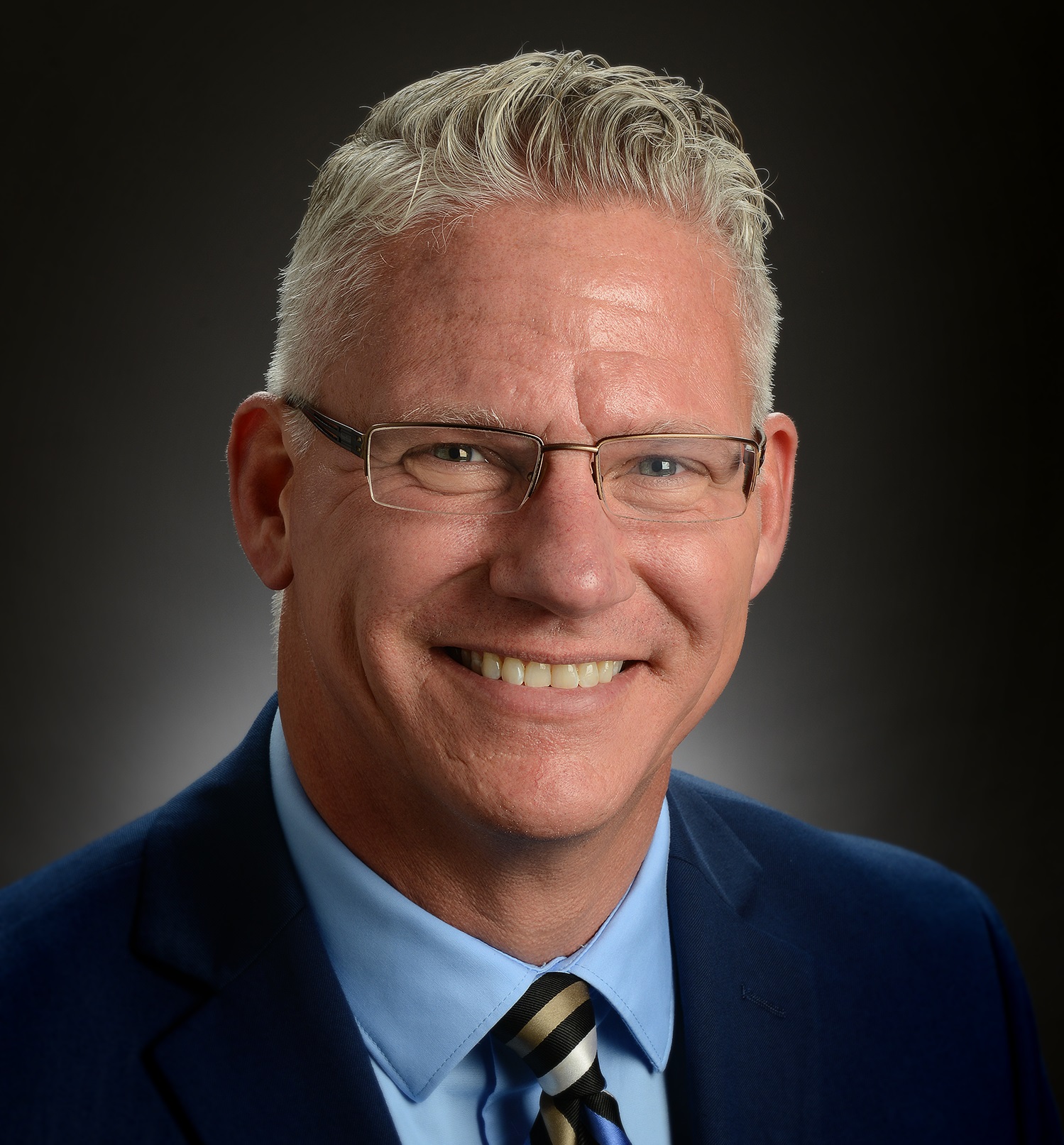 Headshot of Mark Hulet, CEO of the Greater Kansas City YMCAs.