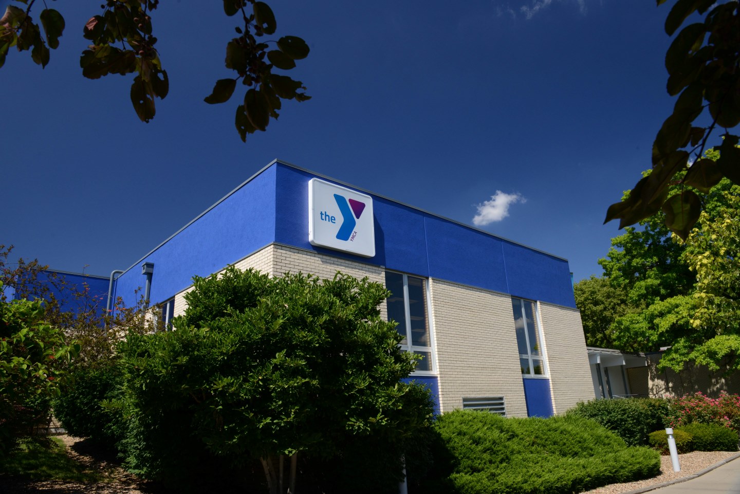 Image of the Paul Henson's YMCA taken from the street.